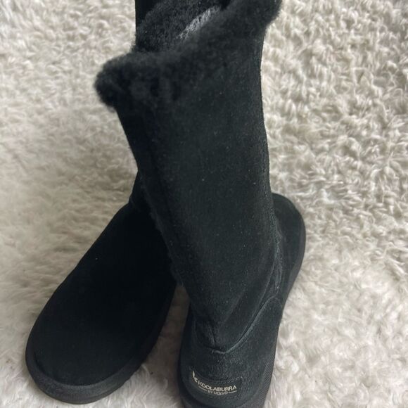 Koolaburra By UGG  Kinslei Black suede mid calf boots  buttons accents size 8 - Picture 5 of 12